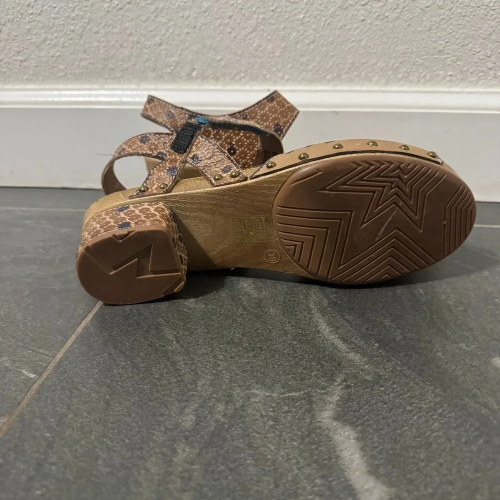 L'Artiste Sandals EU 38 US‎ 7.5-8 Spring Step Brown Floral Leather Artsy Comfort